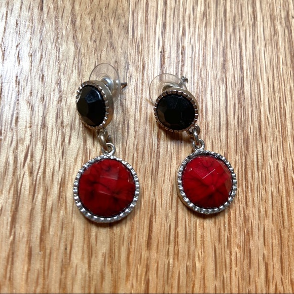 Red & Black 3-Piece Matching Jewelry Set - Picture 4 of 10